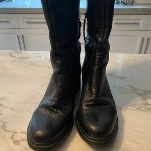 Miu Miu Mid length Black Leather Boots
